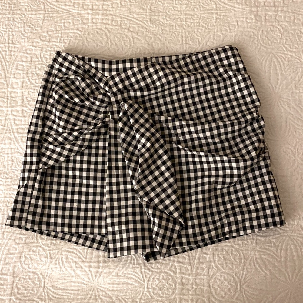 Never worn, Zara gingham skort